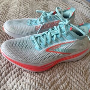 Brooks Women’s Hyperion Elite 3